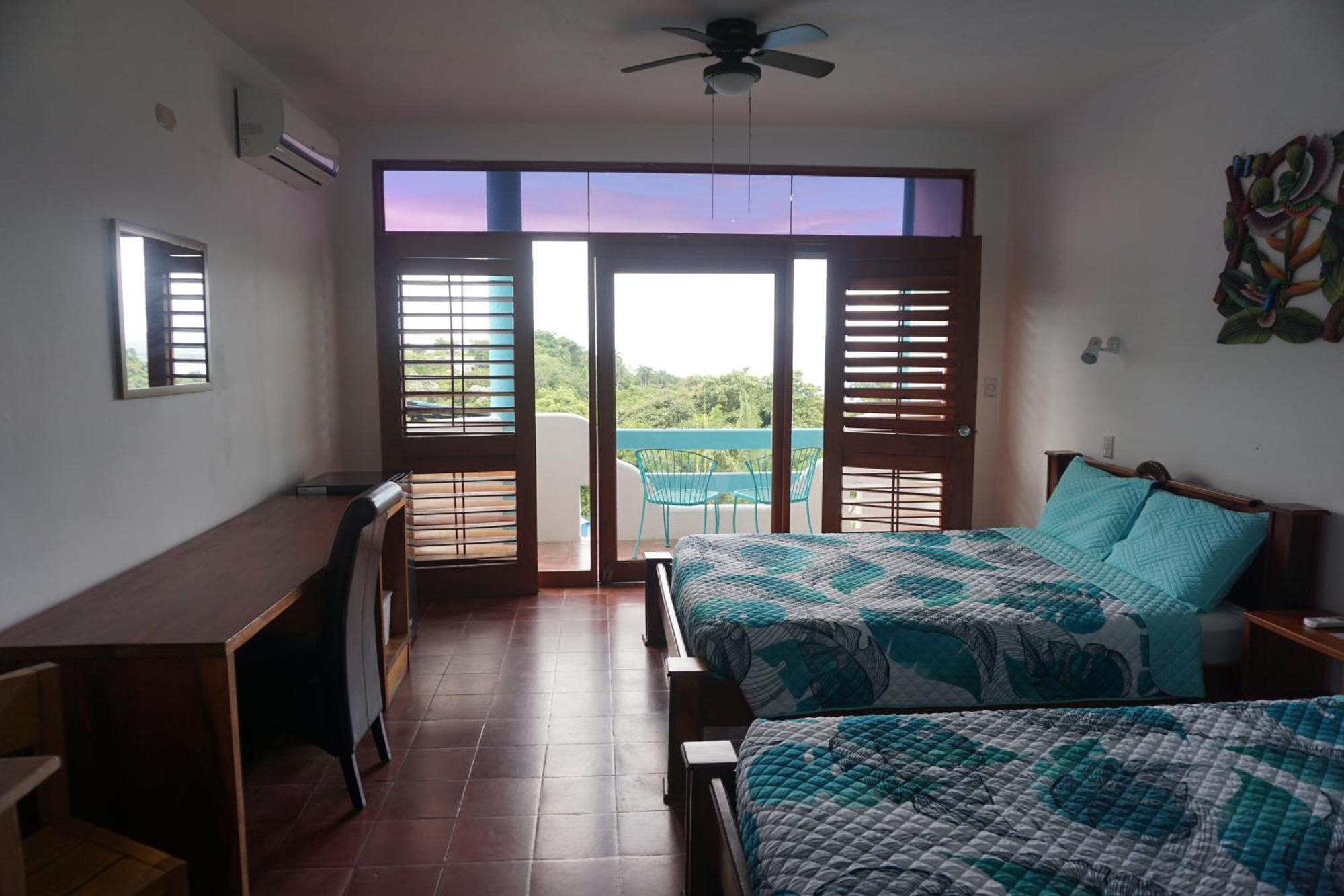 Hotel Planeta Sano Manuel Antonio Exterior foto