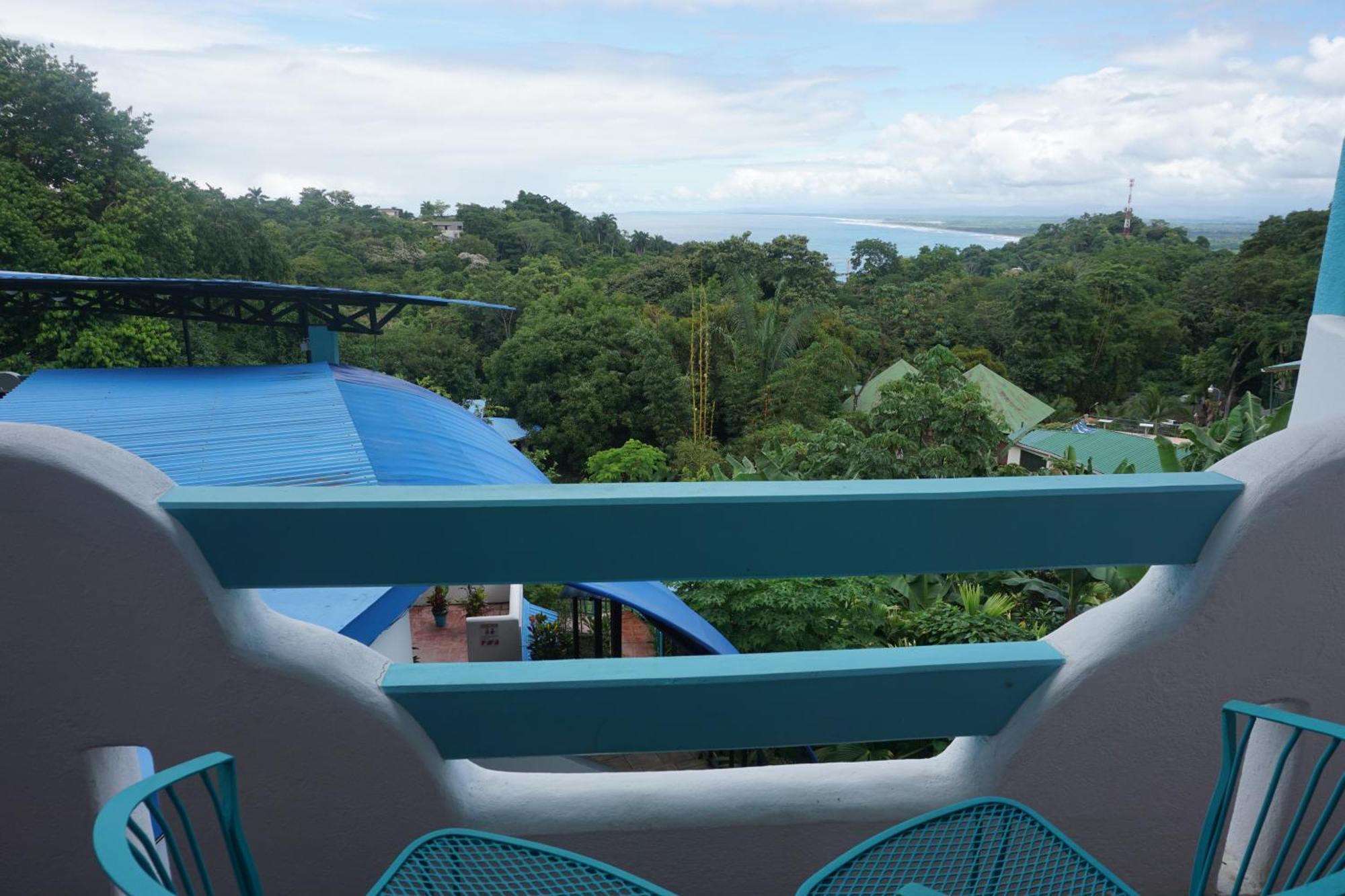 Hotel Planeta Sano Manuel Antonio Exterior foto