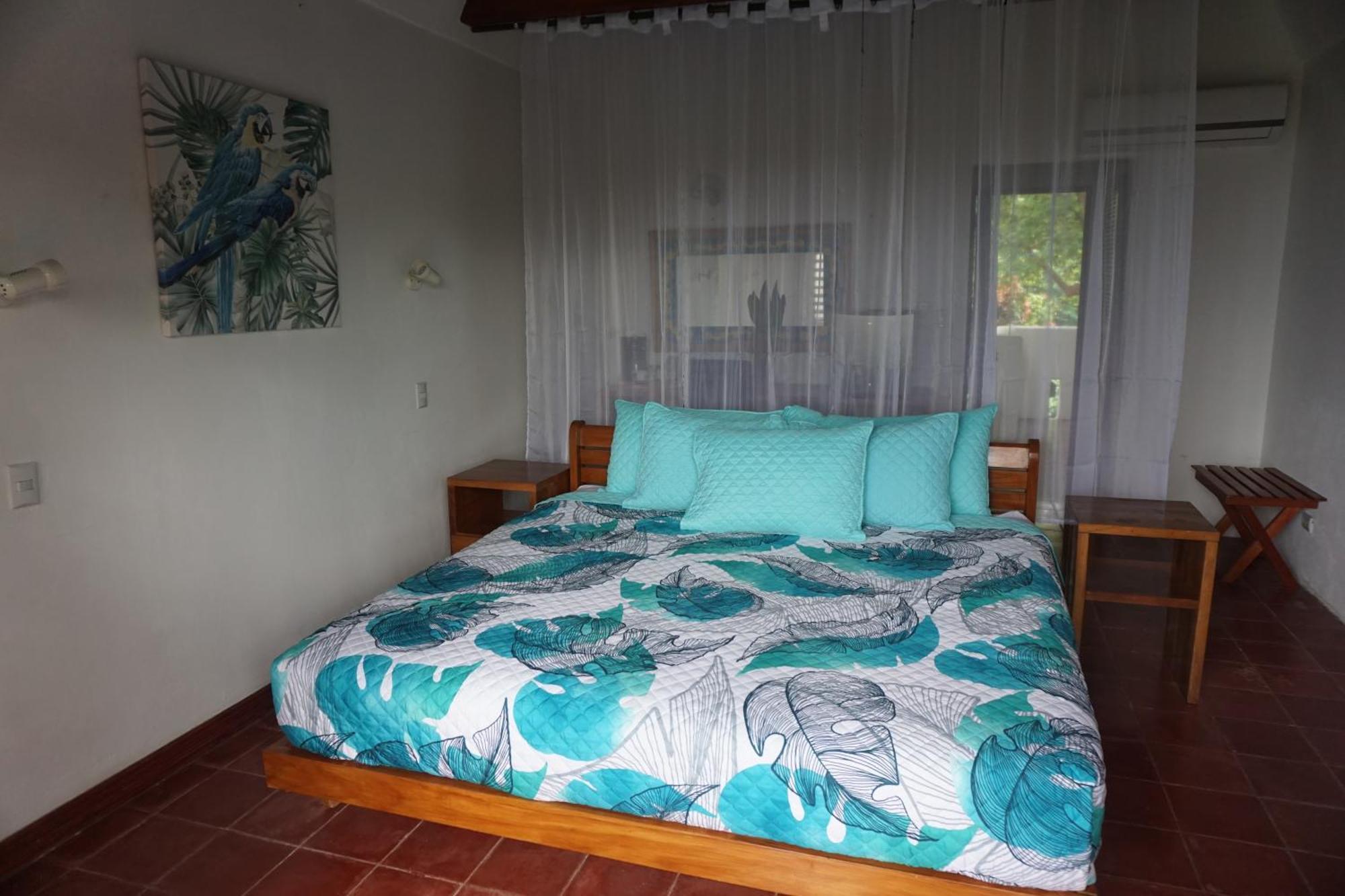 Hotel Planeta Sano Manuel Antonio Exterior foto