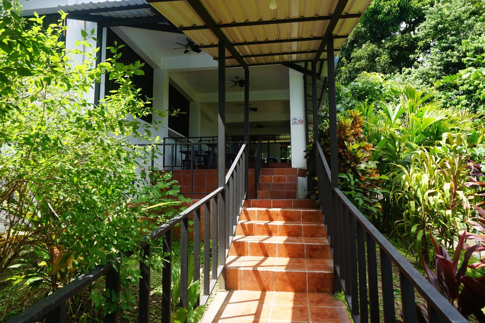 Hotel Planeta Sano Manuel Antonio Exterior foto